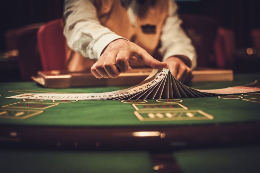 The Complete Guide to Live Dealer Blackjack: Tips from Professional Players
